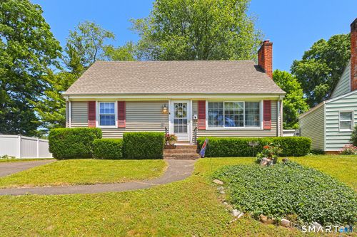 105 Seaview Ave, West Haven, CT, 06516-6849 | Card Image