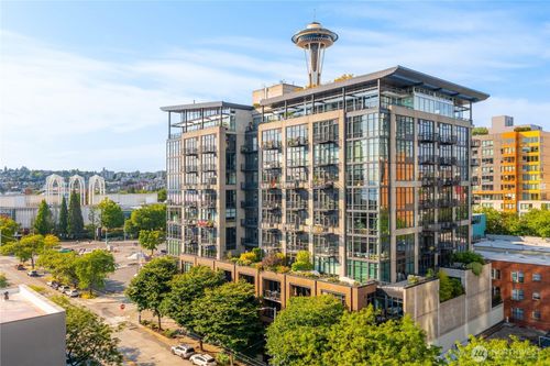 707-2720 3rd Ave, Seattle, WA, 98121-1298 | Card Image
