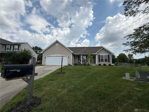 1063 Glenhollow Ct, Fairborn, OH, 45324-9234 | Card Image