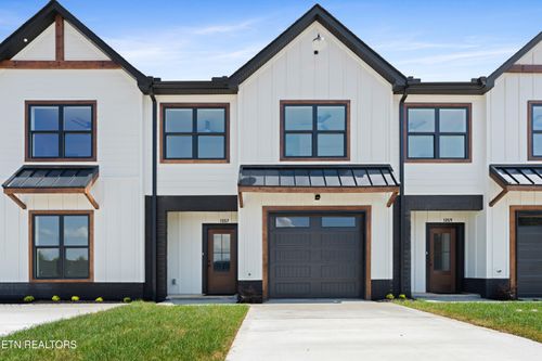 1357 Grace Way, Sevierville, TN, 37862-6191 | Card Image