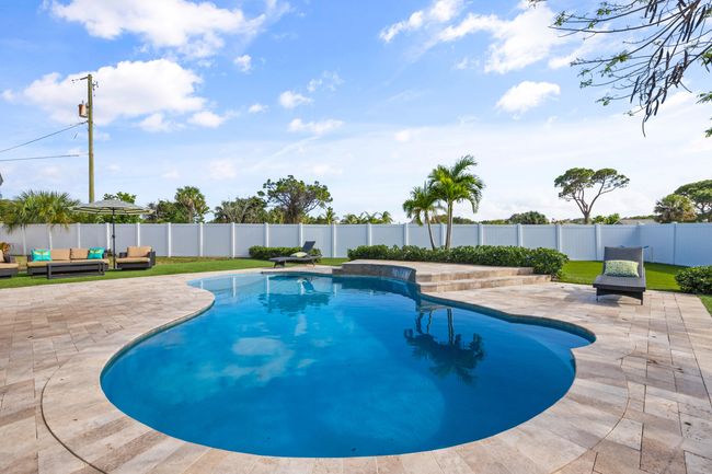 15 Hemlock Ln, House other with 3 bedrooms, 2 bathrooms and null parking in Tequesta FL | Image 6