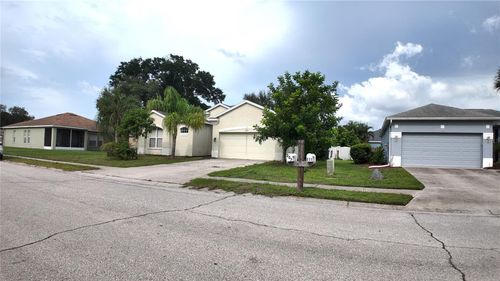 207 39th St E, BRADENTON, FL, 34208-5462 | Card Image