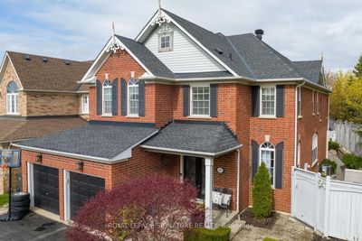 860 Spinning Wheel Cres, House other with 4 bedrooms, 4 bathrooms and 6 parking in Mississauga ON | Image 2