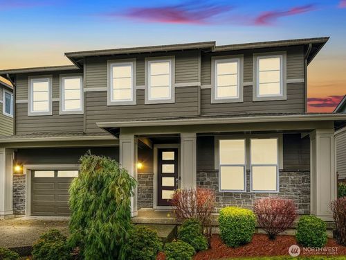 737 197th Ave Se, Sammamish, WA, 98074-6001 | Card Image