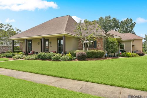 3413 Shadow Hill Dr, Baton Rouge, LA, 70816-3793 | Card Image