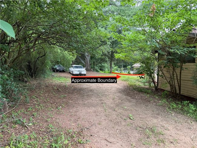 Wide lot | Image 12