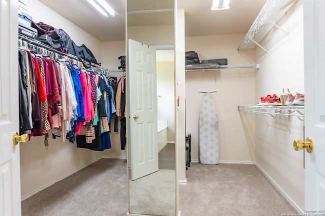 9534 Anderson Way, House other with 3 bedrooms, 3 bathrooms and null parking in Converse TX | Image 49