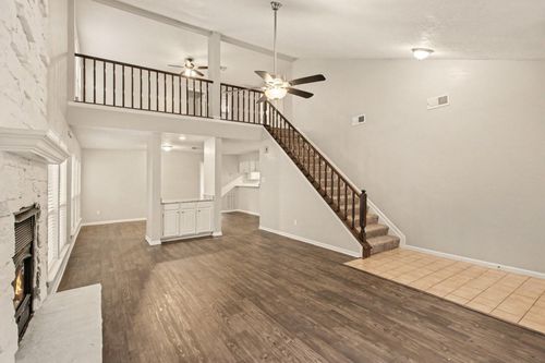 28 Windfellow Pl, The Woodlands, TX, 77381-3025 | Card Image