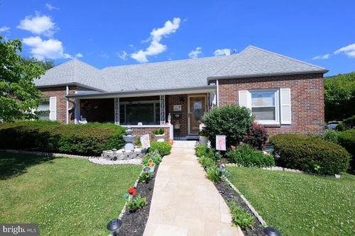1901 N 15th St, READING, PA, 19604-1401 | Card Image