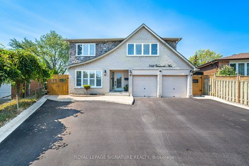 762 Vermouth Ave, Mississauga, ON, L5A3T3 | Card Image