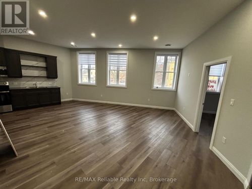 201-24 Albert Street, Central Huron (Clinton), ON, N0K1L0 | Card Image