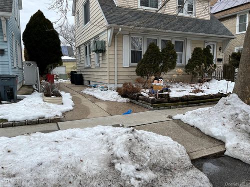 52 Park Ave, Spring Valley, NY, 10977-5430 | Card Image