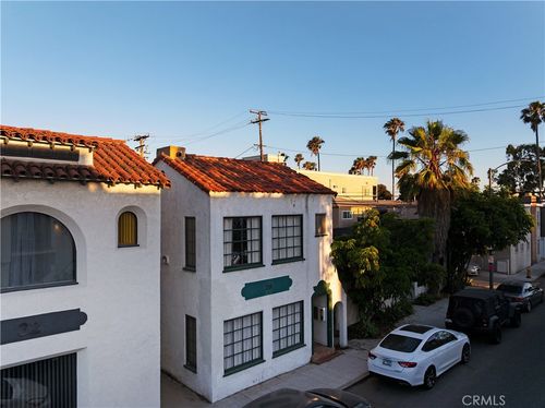 28 Argonne Ave, Long Beach, CA, 90803-3212 | Card Image