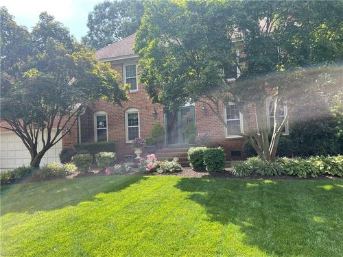 816 Forest Lakes Cir, Chesapeake, VA, 23322-7573 | Card Image
