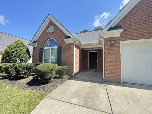33 Pacific Ave, Sharpsburg, GA, 30277-6924 | Card Image
