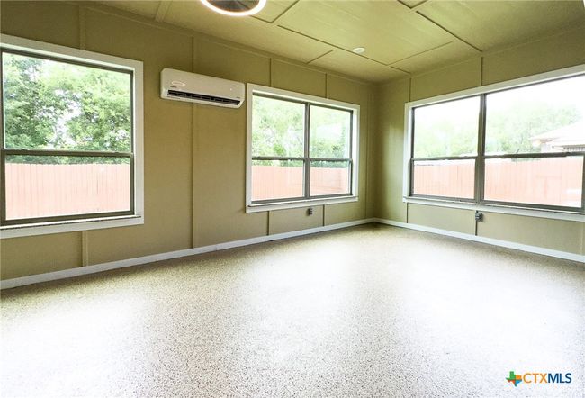 Sunroom | Image 40