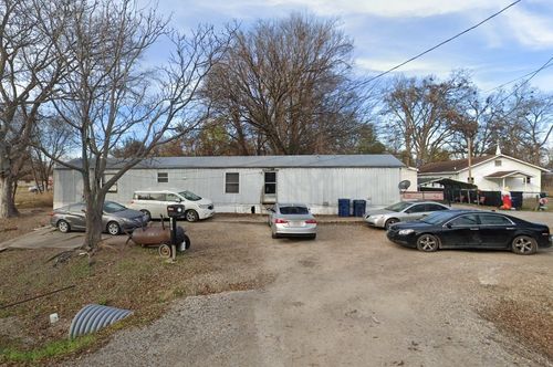 1121 Blount St, Lake Providence, LA, 71254-3325 | Card Image