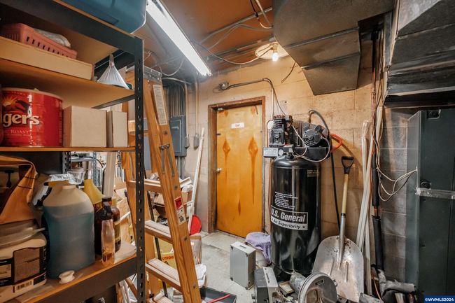 255 E 14 Th Ave, Home with 2 bedrooms, 0 bathrooms and null parking in Eugene OR | Image 39