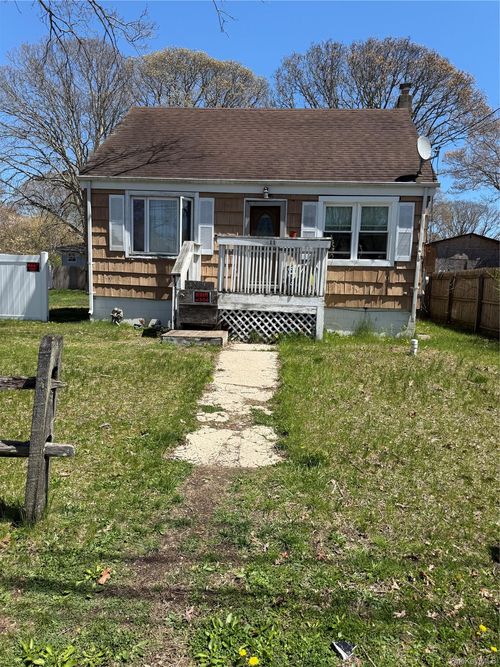 11 George Dr, Mastic, NY, 11950-1903 | Card Image