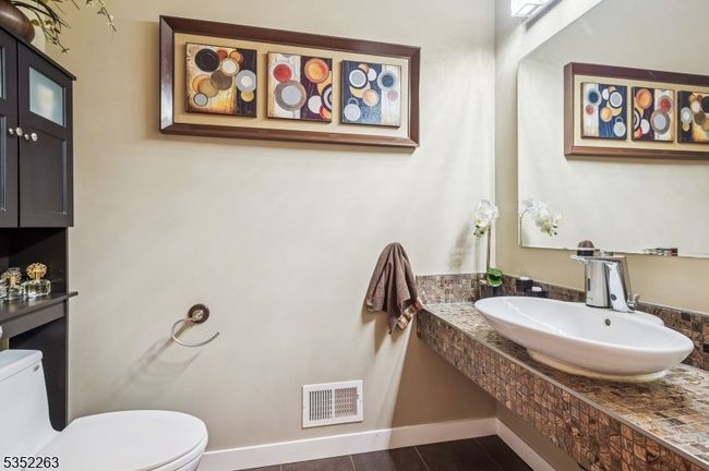 5 Holdman Pl, House other with 6 bedrooms, 5 bathrooms and null parking in Millstone Twp NJ | Image 38