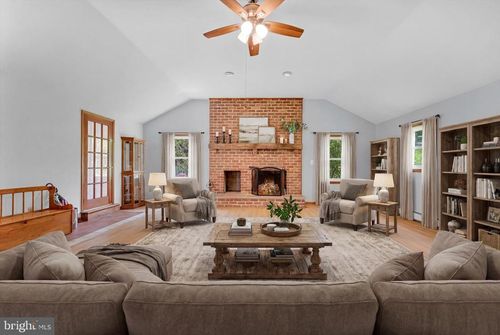 124 Greenhill Rd, WEST CHESTER, PA, 19380-3910 | Card Image