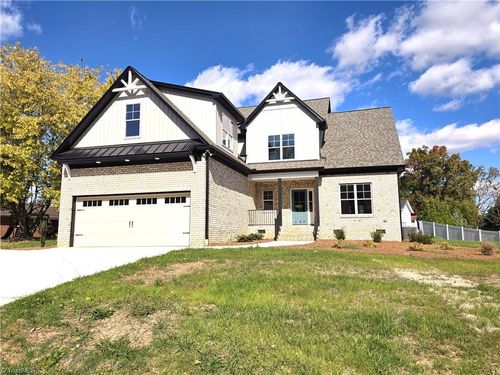 109 Glen Brooke Ln, King, NC, 27021-9328 | Card Image