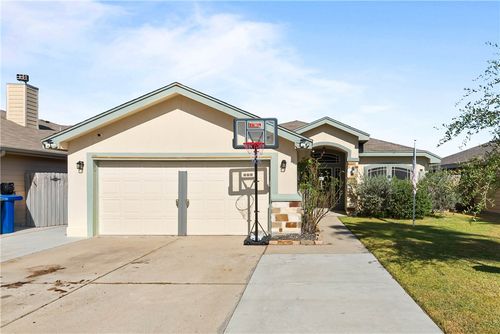 2622 Date Palm Dr, Corpus Christi, TX, 78418-4909 | Card Image