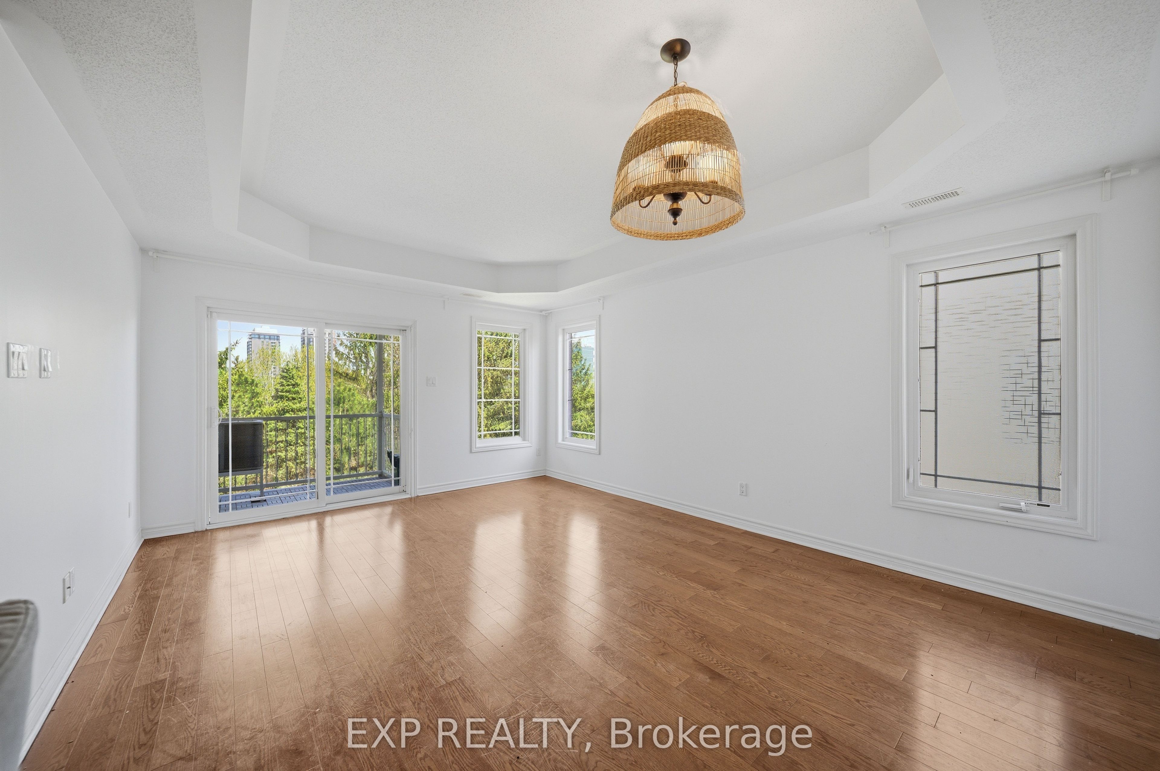 Residential Lease in South of Baseline to Knoxdale 4
