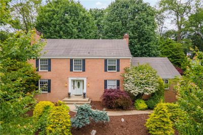 1471 Redfern Dr, House other with 4 bedrooms, 3 bathrooms and 2 parking in Upper St. Clair PA | Image 2