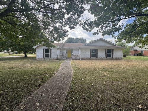 1516 E Mclennan Ave, Mart, TX, 76664-1239 | Card Image