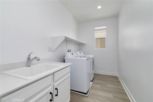 484 Chorus, Condo with 3 bedrooms, 3 bathrooms and 2 parking in Irvine CA | Image 17