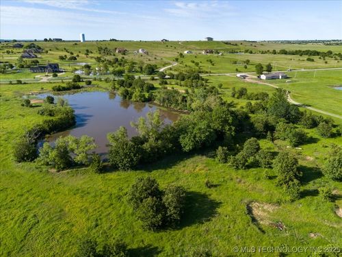 10 E 126th St N, Skiatook, OK, 74070 | Card Image