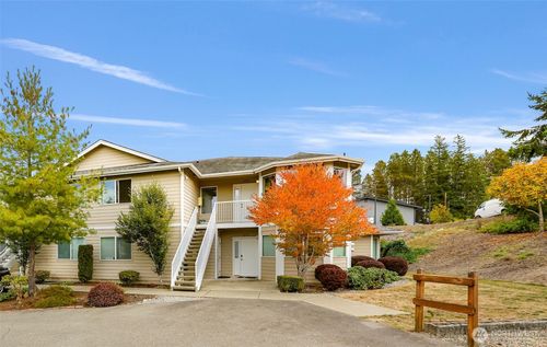 unit-202-4148 Deemer Rd, Bellingham, WA, 98226-6722 | Card Image