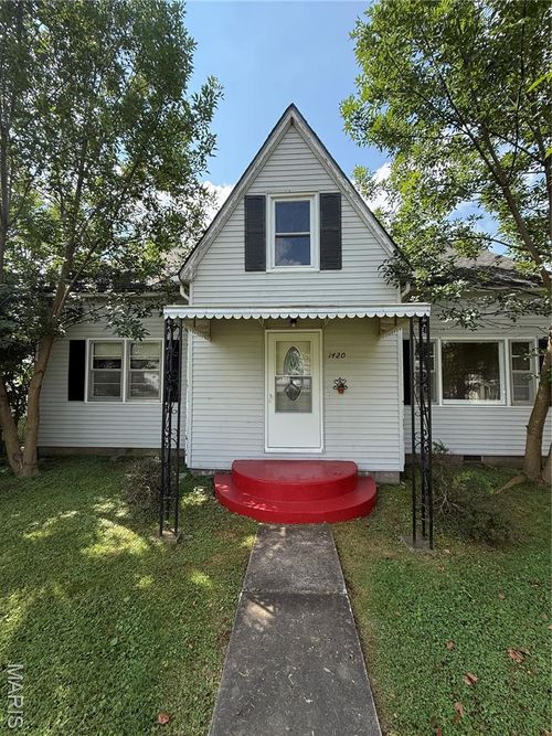 1420 W Centennial Ave, Bowling Green, MO, 63334-1121 | Card Image