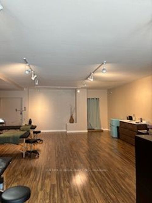 main-236 Christie St, Toronto, ON, M6G3B8 | Card Image