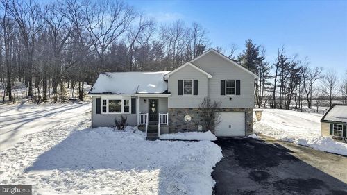 245 Dove Rd, FREDERICKSBURG, PA, 17026-9607 | Card Image