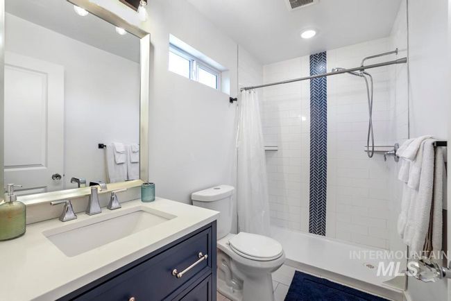 1930 Poplar Ave, House other with 5 bedrooms, 3 bathrooms and null parking in Twin Falls ID | Image 12