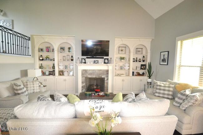 Great Room | Image 14