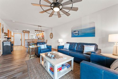6-135 Upper Emerald Bay Cir, Hollister, MO, 65672-4849 | Card Image