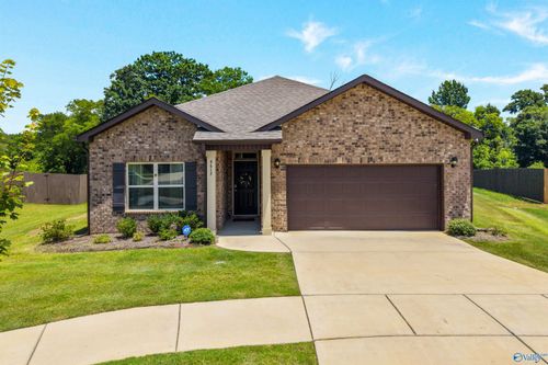 6613 Shearleaf Rd Nw, Huntsville, AL, 35806-4166 | Card Image