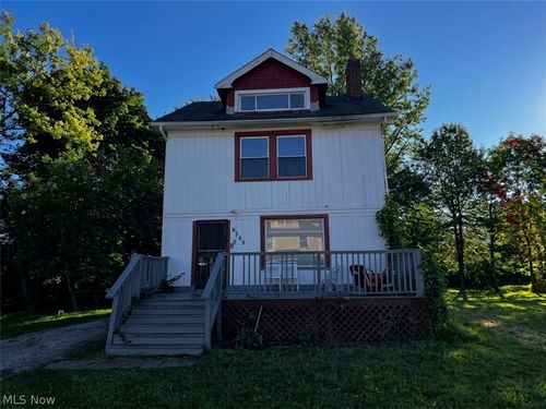 4249 E 133rd St, Cleveland, OH, 44105-6401 | Card Image