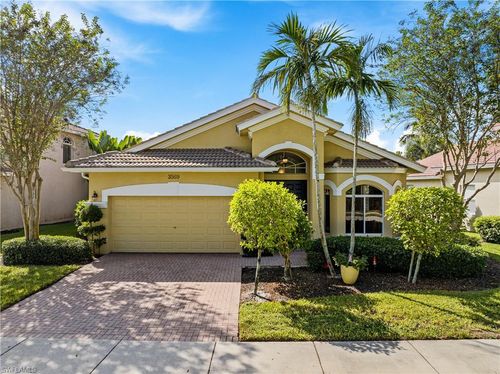 3569 Malagrotta Cir, CAPE CORAL, FL, 33909-5242 | Card Image