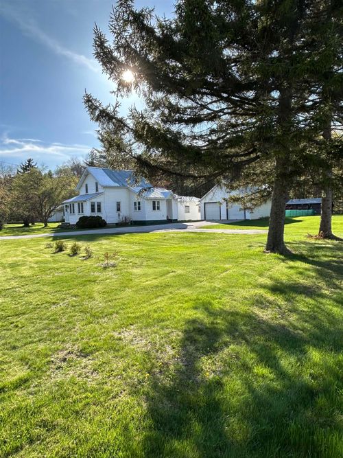 2903 Vt Route 107, Stockbridge, VT, 05772-9759 | Card Image