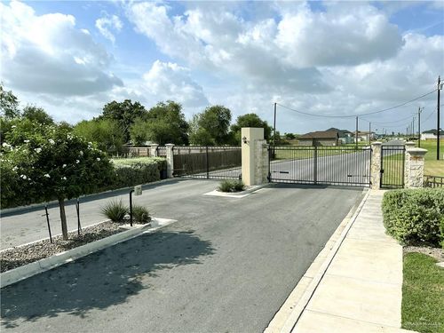 0000 Awesome Ave, Alamo, TX, 78516 | Card Image