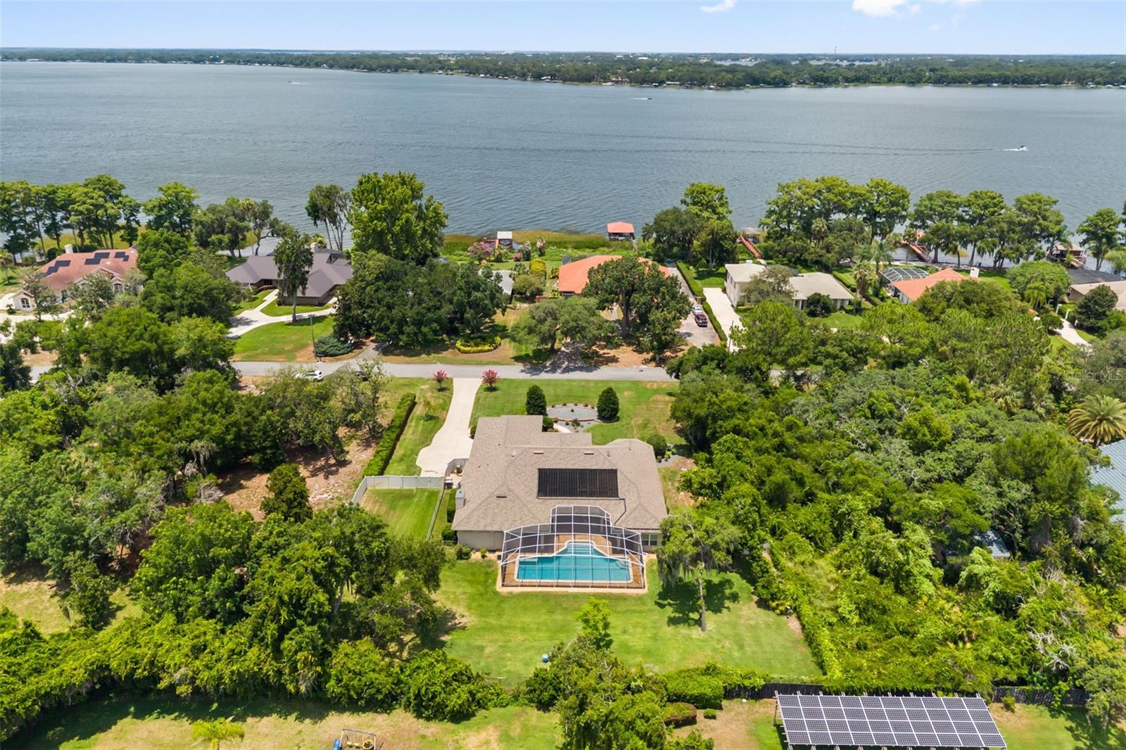 Residential in TAVARES 4