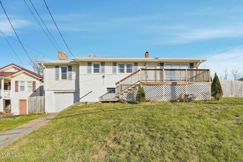 200 Independence Ave, Mount Carmel, TN, 37645-3957 | Card Image