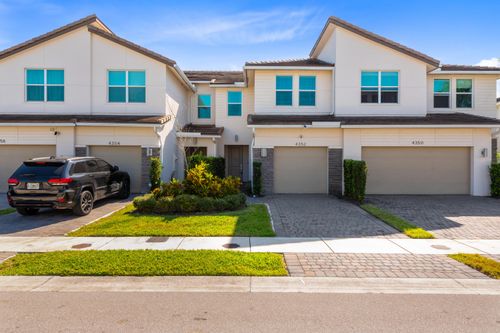 4352 Veleiros Ave, Deerfield Beach, FL, 33064-2081 | Card Image