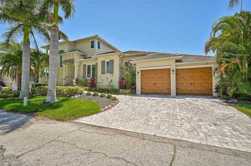 830 Tarawitt Dr, LONGBOAT KEY, FL, 34228-1831 | Card Image