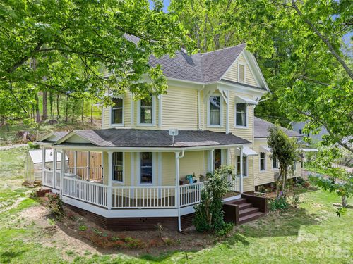 309 Hillside Dr, Burnsville, NC, 28714-3209 | Card Image