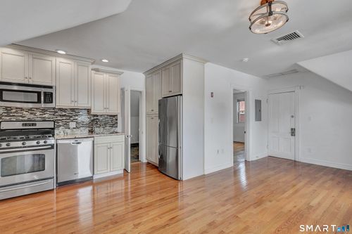 3-119 Dwight St, New Haven, CT, 06511-4501 | Card Image